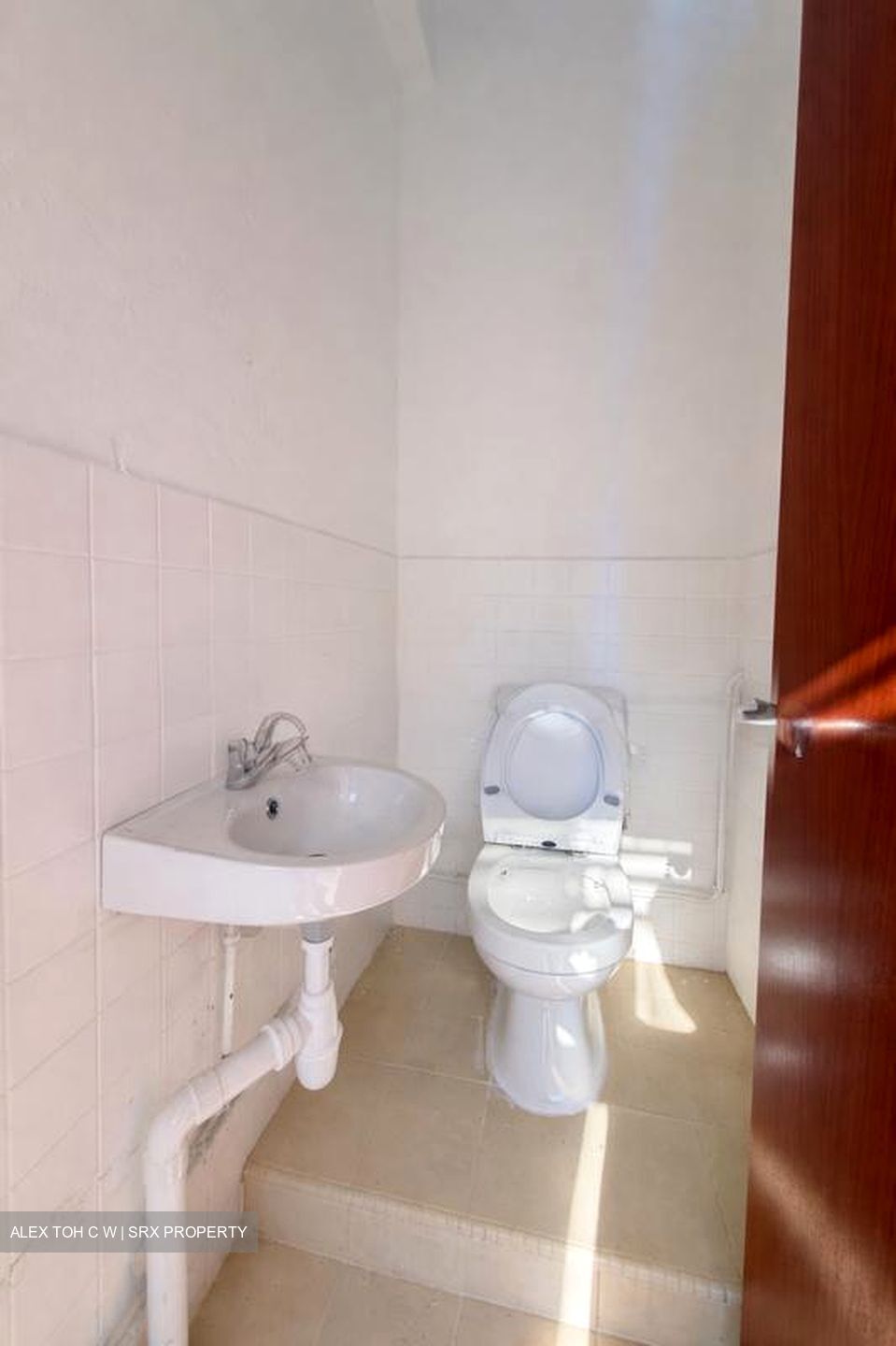 Jalan Jurong Kechil (D21), Terrace #537609381